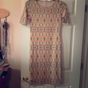 LuLaRoe Fitted Midi Dress - Size Small